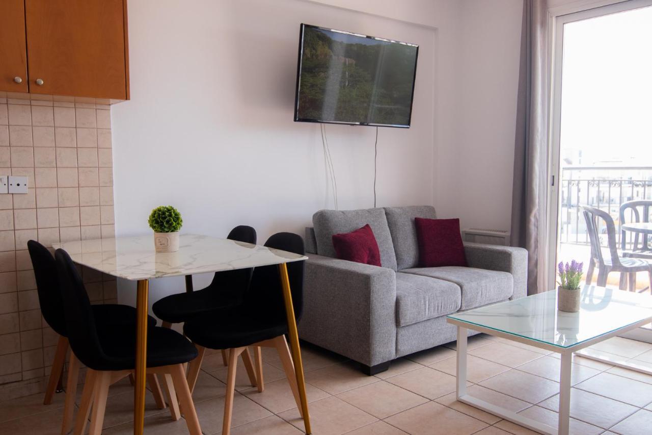 Amelia Two Bedroom Apartment - 202 Paphos Eksteriør bilde