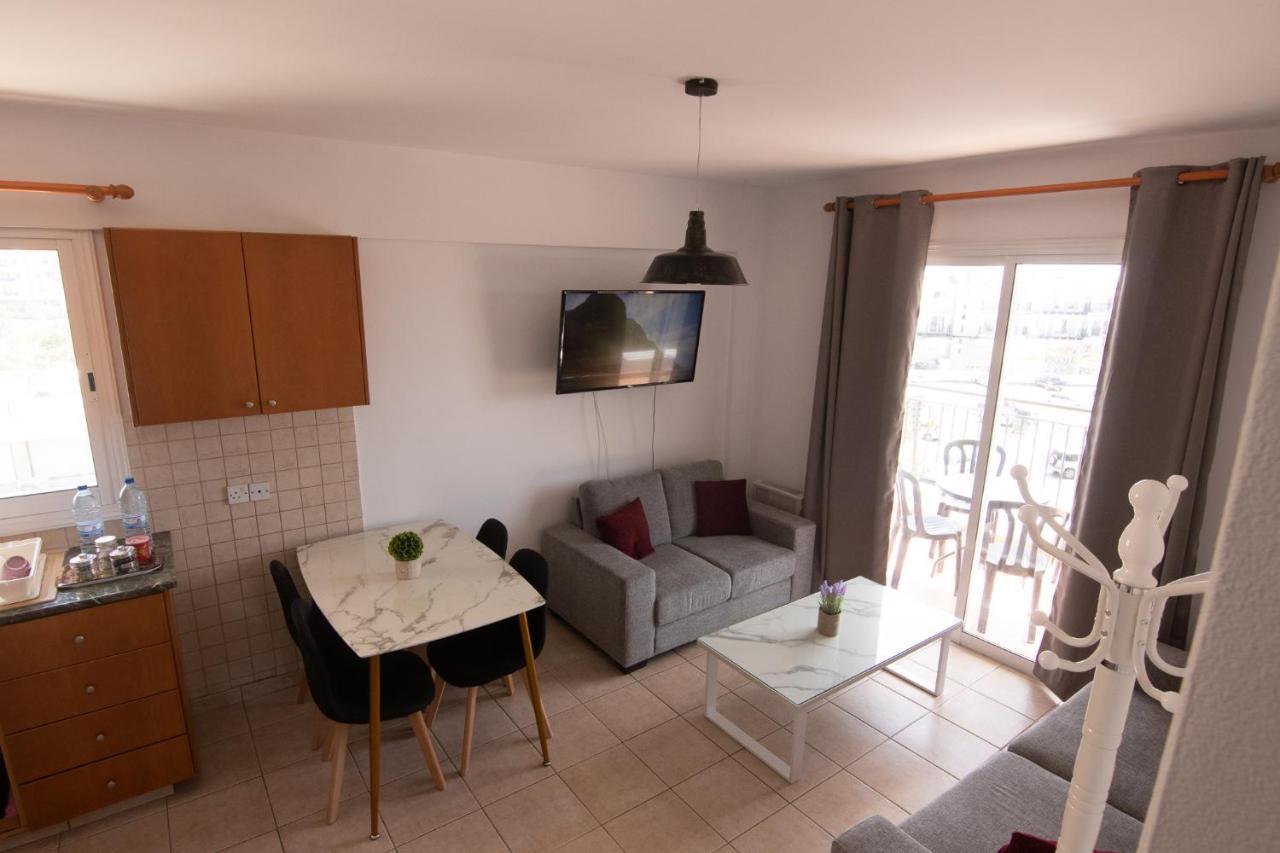 Amelia Two Bedroom Apartment - 202 Paphos Eksteriør bilde