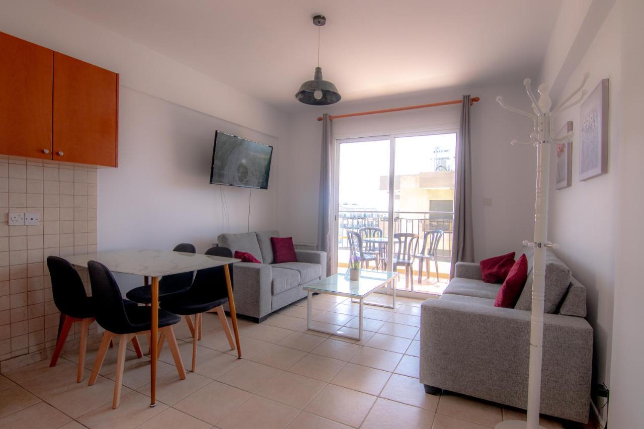 Amelia Two Bedroom Apartment - 202 Paphos Eksteriør bilde